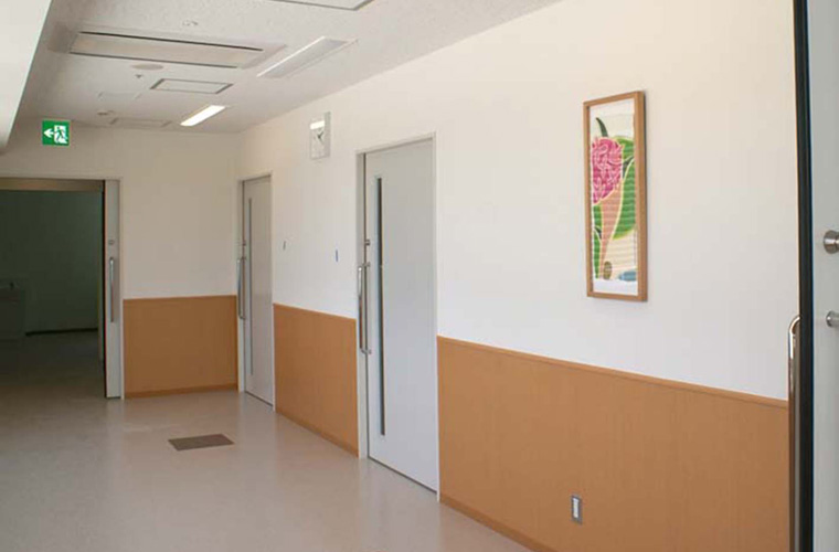 金沢医科大学氷見市民病院（富山）／廊下